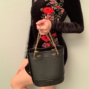 Stuart Weitzman “Celyse” leather bucket bag
